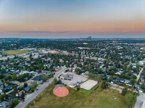 20 Gainsborough Drive Sw, Calgary, AB - Outdoor With View
