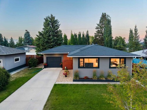 20 Gainsborough Drive Sw, Calgary, AB - Outdoor