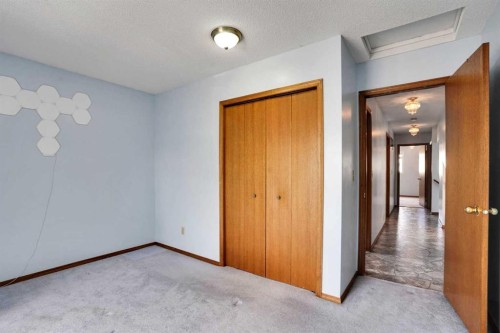 21 La Valencia Green Ne, Calgary, AB - Indoor Photo Showing Other Room