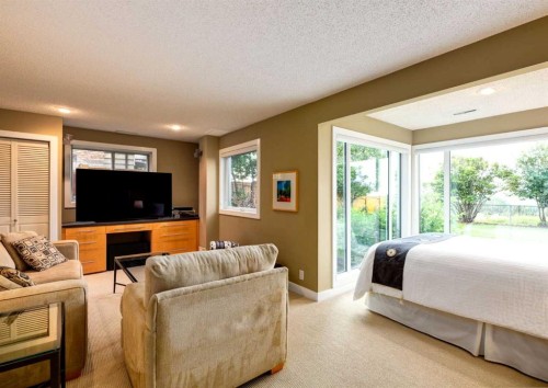 111 Hawksbrow Drive Nw, Calgary, AB - Indoor