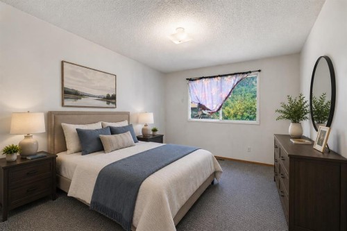 56 Pinecliff Close Ne, Calgary, AB - Indoor Photo Showing Bedroom