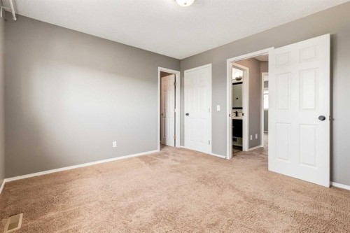 87 Royal Elm Way Nw, Calgary, AB - Indoor Photo Showing Other Room