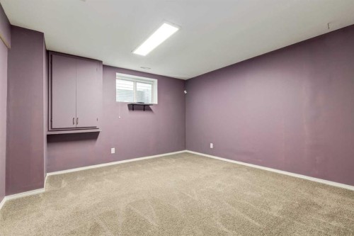 87 Royal Elm Way Nw, Calgary, AB - Indoor Photo Showing Other Room