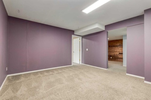 87 Royal Elm Way Nw, Calgary, AB - Indoor Photo Showing Other Room