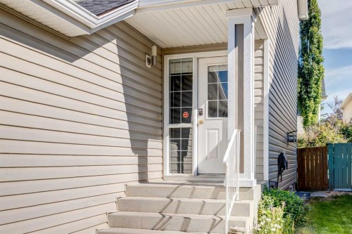 87 Royal Elm Way Nw, Calgary, AB - Outdoor