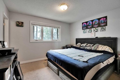 5748 Dalmead Crescent Nw, Calgary, AB - Indoor Photo Showing Bedroom