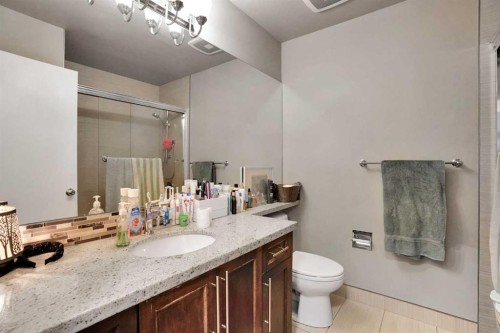 5748 Dalmead Crescent Nw, Calgary, AB - Indoor Photo Showing Bathroom