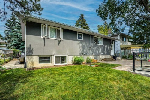 5748 Dalmead Crescent Nw, Calgary, AB - Outdoor