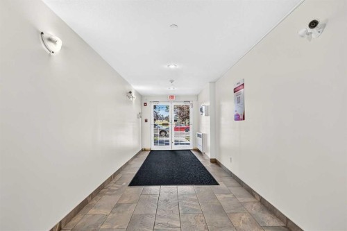 5102-755 Copperpond Boulevard Se, Calgary, AB - Indoor Photo Showing Other Room