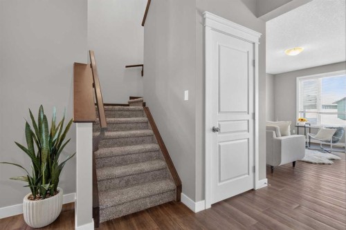 47 Evanscrest Way Nw, Calgary, AB - Indoor Photo Showing Other Room