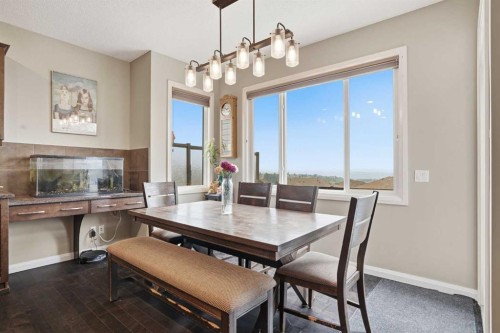 113 Sunset View, Cochrane, AB - Indoor Photo Showing Dining Room