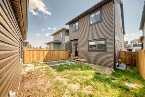 856 Midtown Drive Sw, Airdrie, AB - Outdoor