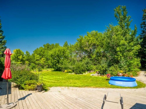 187 Slopeview Drive Sw, Calgary, AB - Outdoor