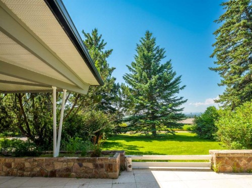 187 Slopeview Drive Sw, Calgary, AB - Outdoor