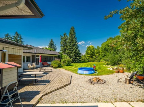 187 Slopeview Drive Sw, Calgary, AB - Outdoor