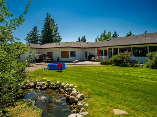 187 Slopeview Drive Sw, Calgary, AB - Outdoor