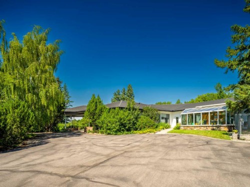 187 Slopeview Drive Sw, Calgary, AB - Outdoor