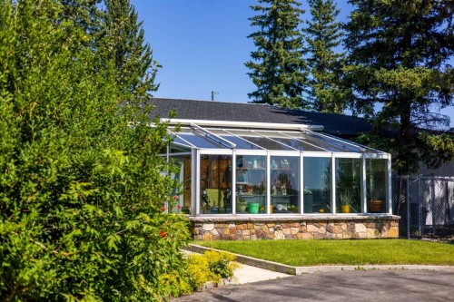 187 Slopeview Drive Sw, Calgary, AB - Outdoor