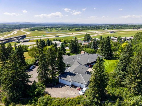 187 Slopeview Drive Sw, Calgary, AB - Outdoor With View
