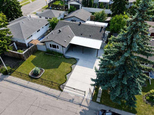 23 Sussex Crescent Sw, Calgary, AB - Outdoor
