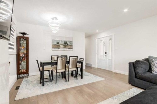 23 Sussex Crescent Sw, Calgary, AB - Indoor
