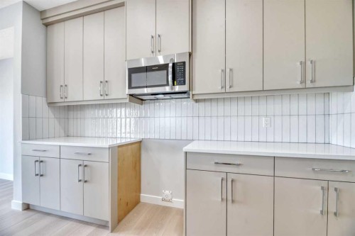 154 Lakewood Crescent, Strathmore, AB - Indoor Photo Showing Kitchen