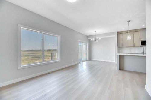 154 Lakewood Crescent, Strathmore, AB - Indoor Photo Showing Kitchen