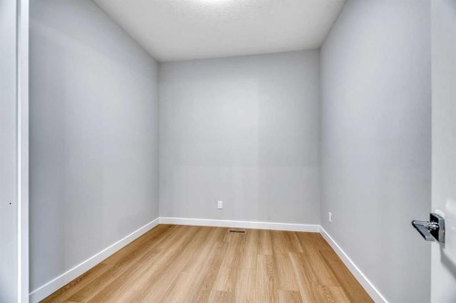 154 Lakewood Crescent, Strathmore, AB - Indoor Photo Showing Other Room