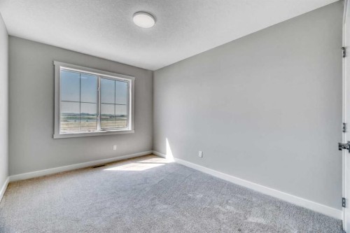 154 Lakewood Crescent, Strathmore, AB - Indoor Photo Showing Other Room