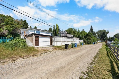 35 Collingwood Place Nw, Calgary, AB - Outdoor