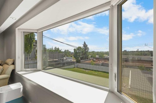 35 Collingwood Place Nw, Calgary, AB -  Photo Showing Other Room