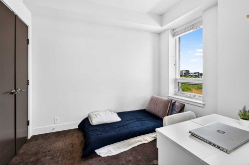 402-10 Shawnee Hill Sw, Calgary, AB - Indoor