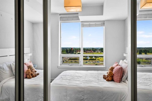 402-10 Shawnee Hill Sw, Calgary, AB - Indoor Photo Showing Bedroom