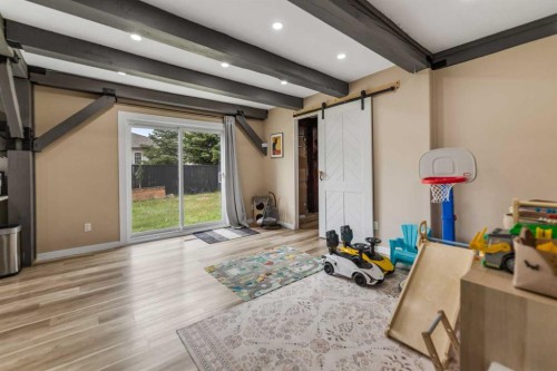 39 Chinook Crescent, Beiseker, AB - Indoor
