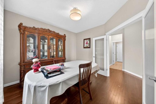 86 Nolanshire Crescent Nw, Calgary, AB - Indoor Photo Showing Dining Room