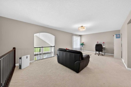 86 Nolanshire Crescent Nw, Calgary, AB - Indoor Photo Showing Other Room