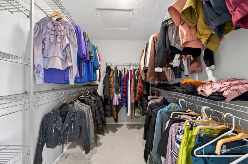 86 Nolanshire Crescent Nw, Calgary, AB - Indoor With Storage