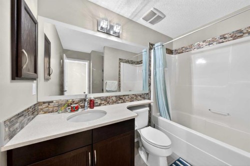 86 Nolanshire Crescent Nw, Calgary, AB - Indoor Photo Showing Bathroom