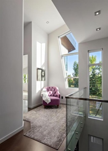 25 Posthill Drive Sw, Calgary, AB 