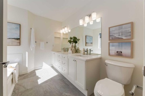 2218 3 Avenue Nw, Calgary, AB - Indoor Photo Showing Bathroom