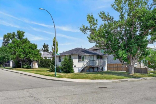 440 53 Avenue Sw, Calgary, AB - Outdoor