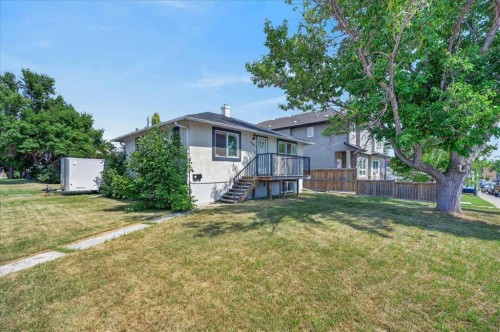 440 53 Avenue Sw, Calgary, AB - Outdoor