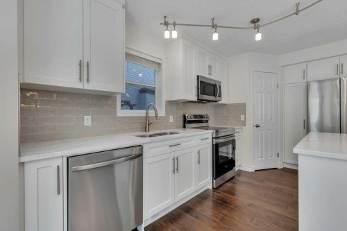 96 Valley Brook Circle Nw, Calgary, AB 