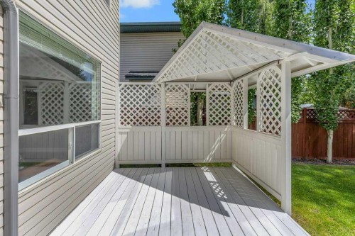 96 Valley Brook Circle Nw, Calgary, AB 
