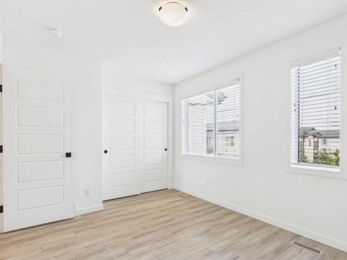2478 210 Avenue Se, Calgary, AB - Indoor Photo Showing Other Room