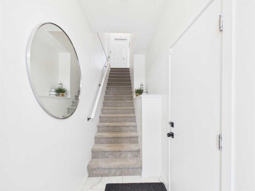 2478 210 Avenue Se, Calgary, AB - Indoor Photo Showing Other Room