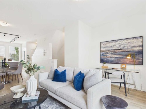 2478 210 Avenue Se, Calgary, AB - Indoor Photo Showing Living Room
