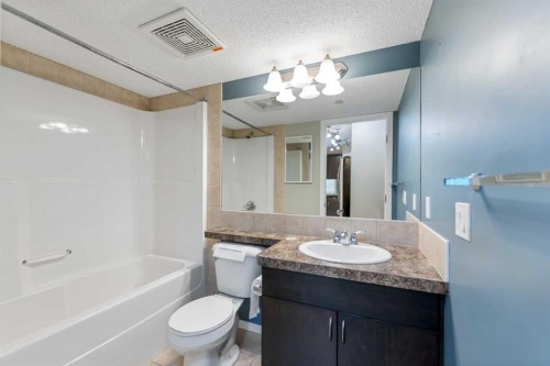 1213-4 Kingsland Close Se, Airdrie, AB - Indoor Photo Showing Bathroom