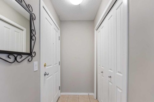 1213-4 Kingsland Close Se, Airdrie, AB - Indoor Photo Showing Other Room