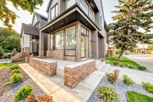 2002 44 Avenue Sw, Calgary, AB - Outdoor